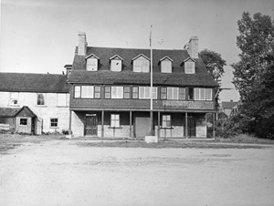 Auberge Symmes en 1947. Photo Ville de Gatineau.jpg